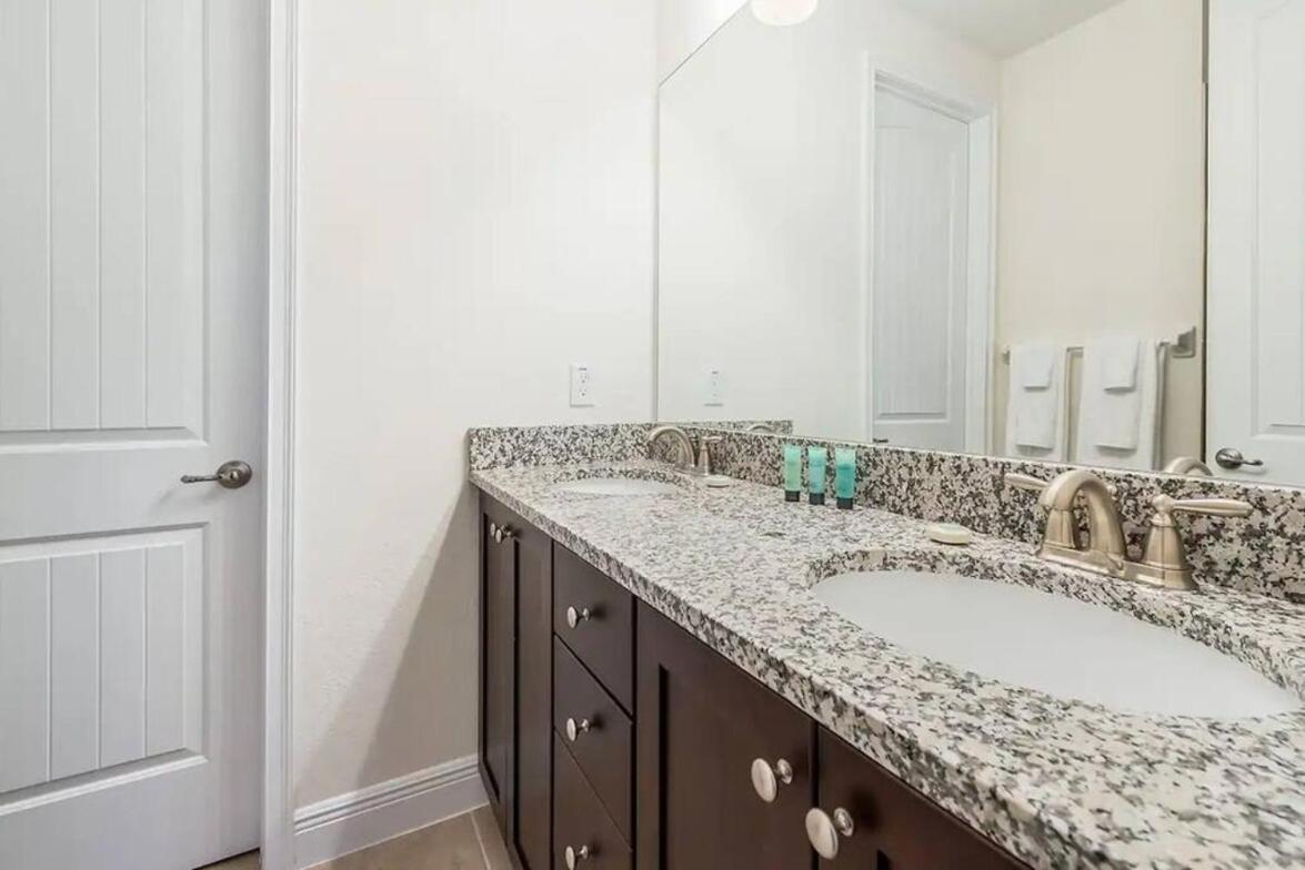 Gorgeous Home W Game Room Heated Pool Spa Orlando Esterno foto